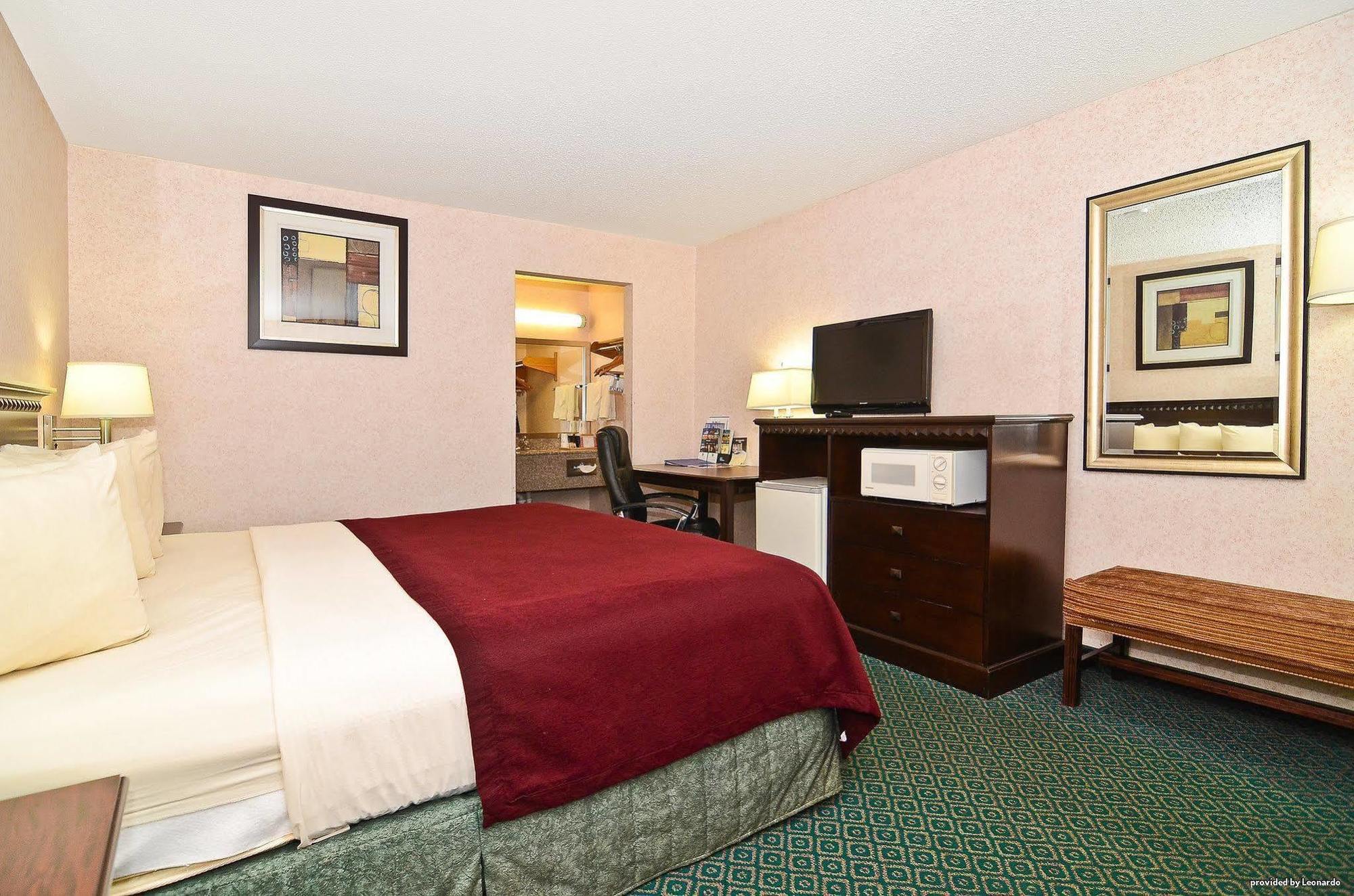 Western Sunland Park Hotel 3*